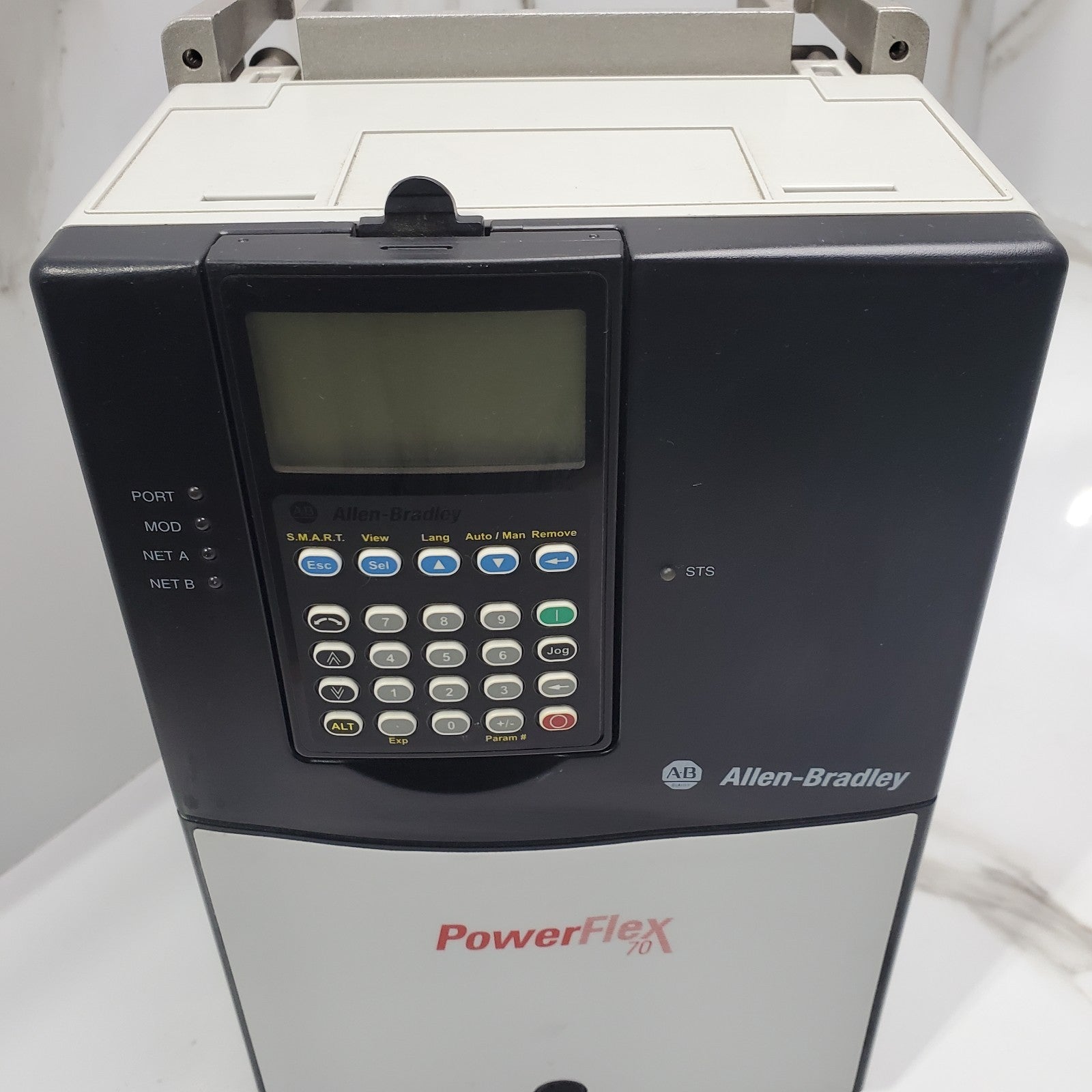 ALLEN BRADLEY 20AD014A0AYNANC0 POWERFLEX 70 10HP AC DRIVE3