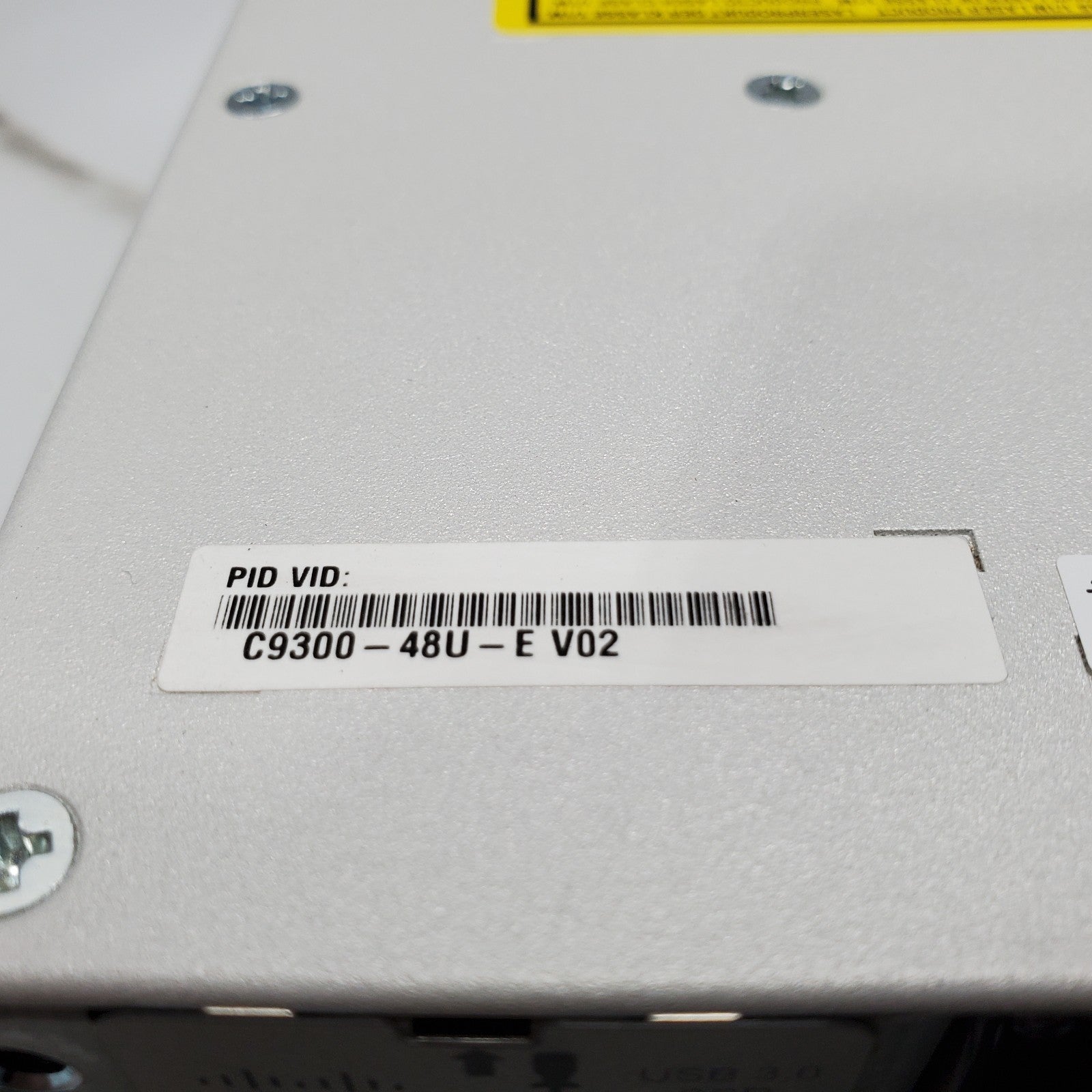 Cisco Catalyst C9300‑48U‑E 48‑Port PoE+ Switch + C9300NM‑8X + Dual 1100W PSU8