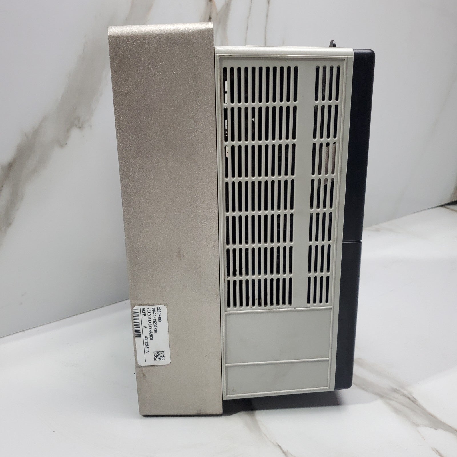 ALLEN BRADLEY 20AD014A0AYNANC0 POWERFLEX 70 10HP AC DRIVE7