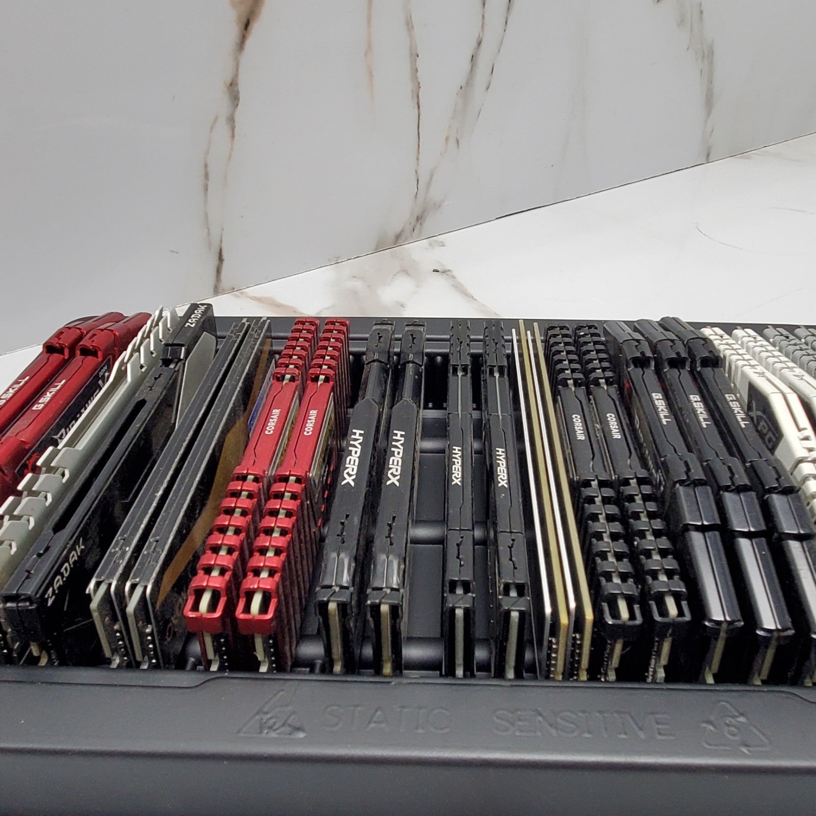 (Lot of 25) Mixed DDR4 Desktop RAM 4GB/8GB/16GB Mixed Speeds/Brands *READ*3