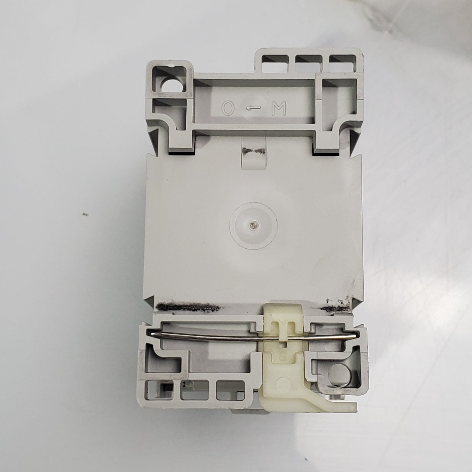 (Lot of 200) ALLEN BRADLEY 24V DC CONTACTOR SER A 100C09E*104