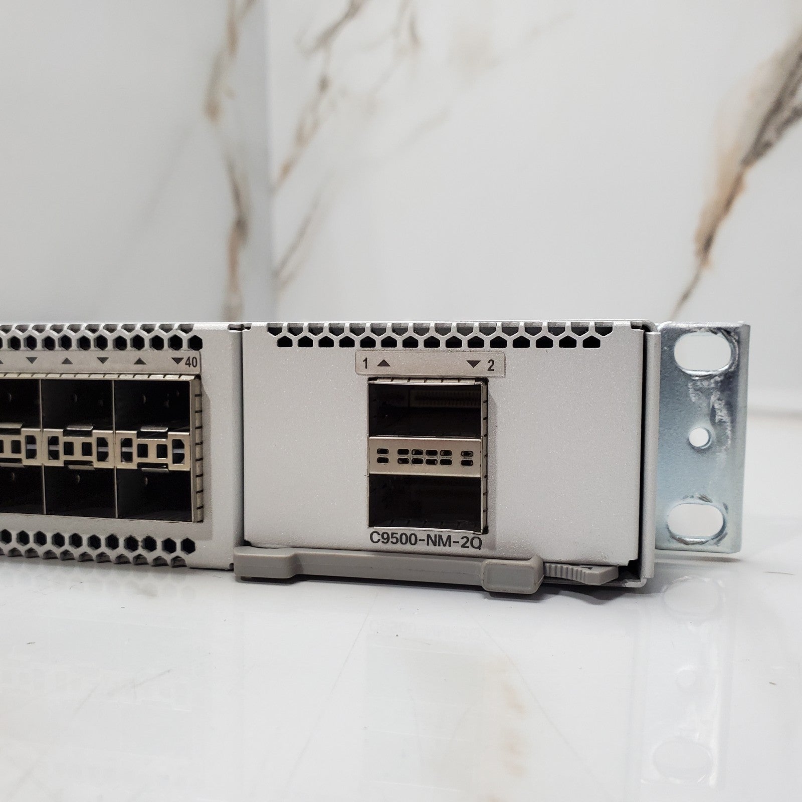 Cisco Catalyst C950040XA 40 Port 10G SFP+ W/ C9500NM2Q 40G Module3