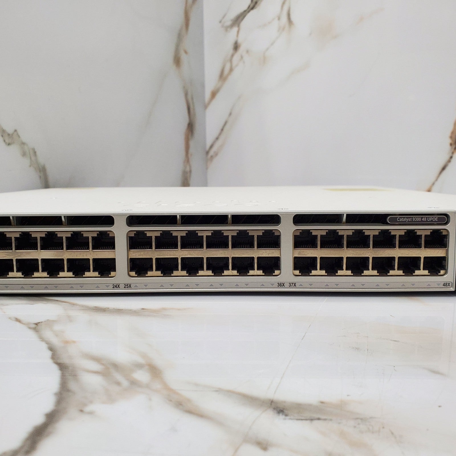 Cisco Catalyst C9300‑48U‑E 48‑Port PoE+ Switch + C9300NM‑8X + Dual 1100W PSU2