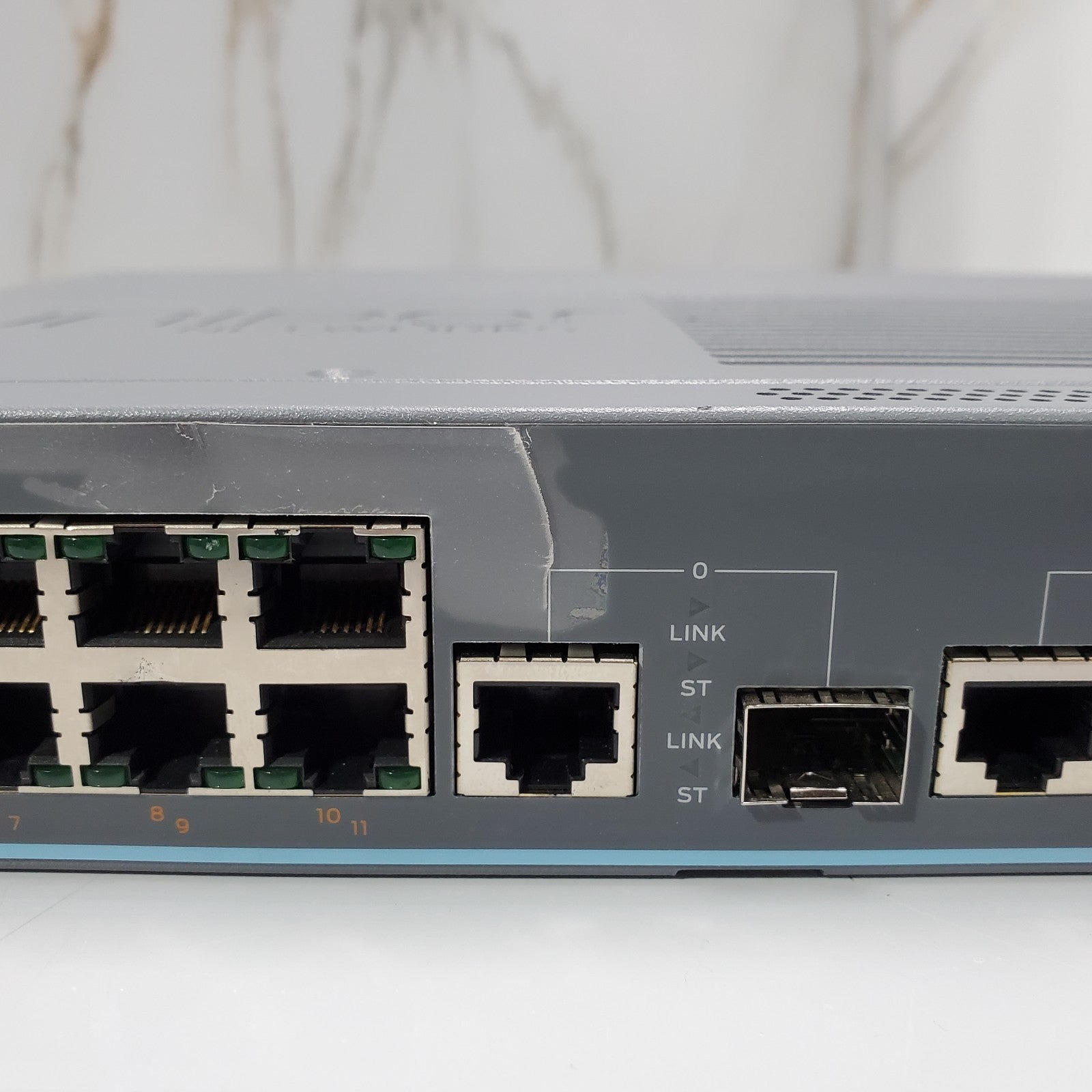 Juniper EX2200C12P2G 12Port Gigabit Ethernet PoE+ Compact Network Switch2