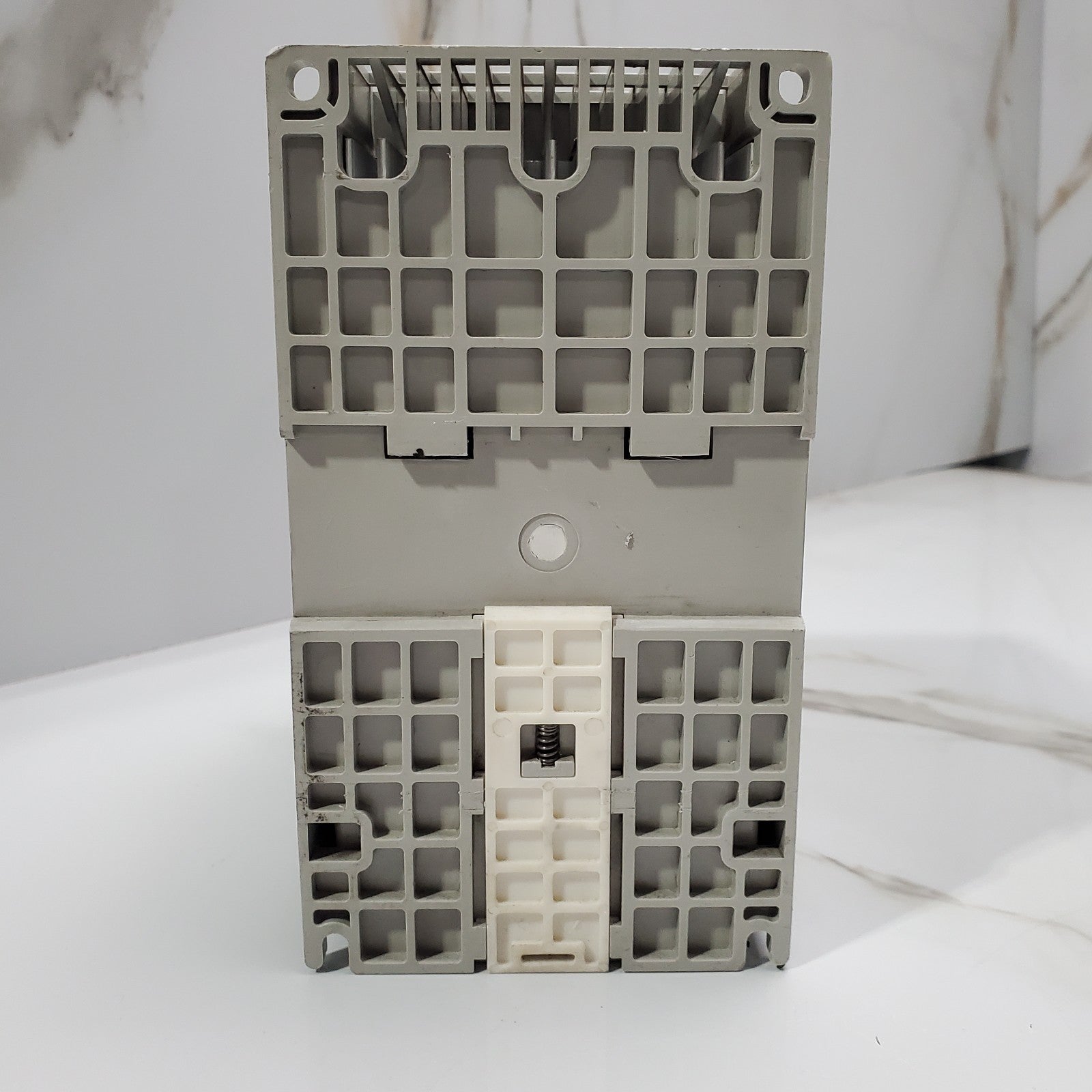 (Lot of 18) Allen Bradley 22BD4P0N104 /A Motor Rat. 1.5kw / 2.0Hp PowerFlex 408