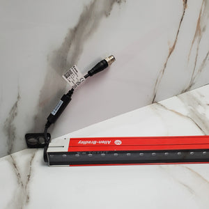 AllenBradley 450LB4H0900YD GuardShield Safety Light Curtain 900mm1