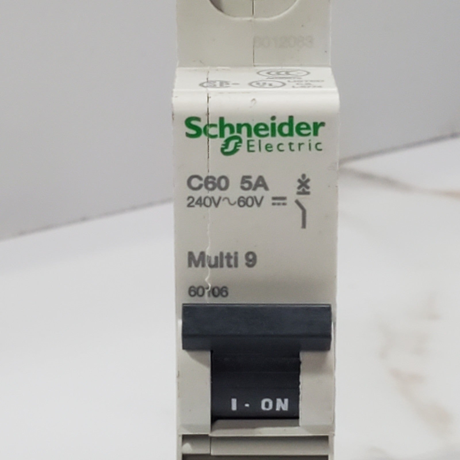 (Lot of 27) Schneider Electric 60106 Circuit Breaker Multi 9 C60 5A 240V 1Pole2