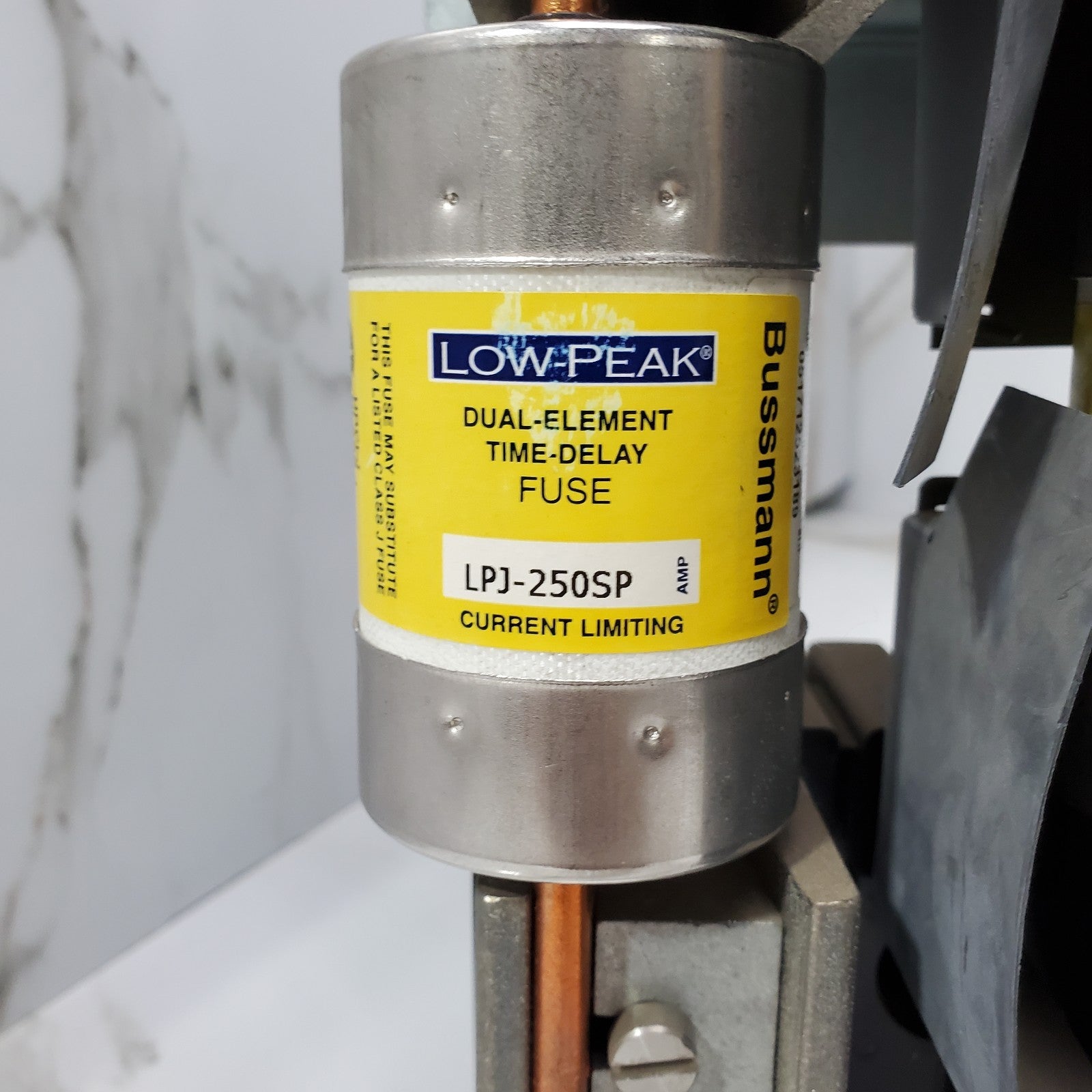 ALLEN-BRADLEY 400A DISCONNECT 1494V-DS400/D | W/ 1494V-FS400 & 3x LPJ-250SP5