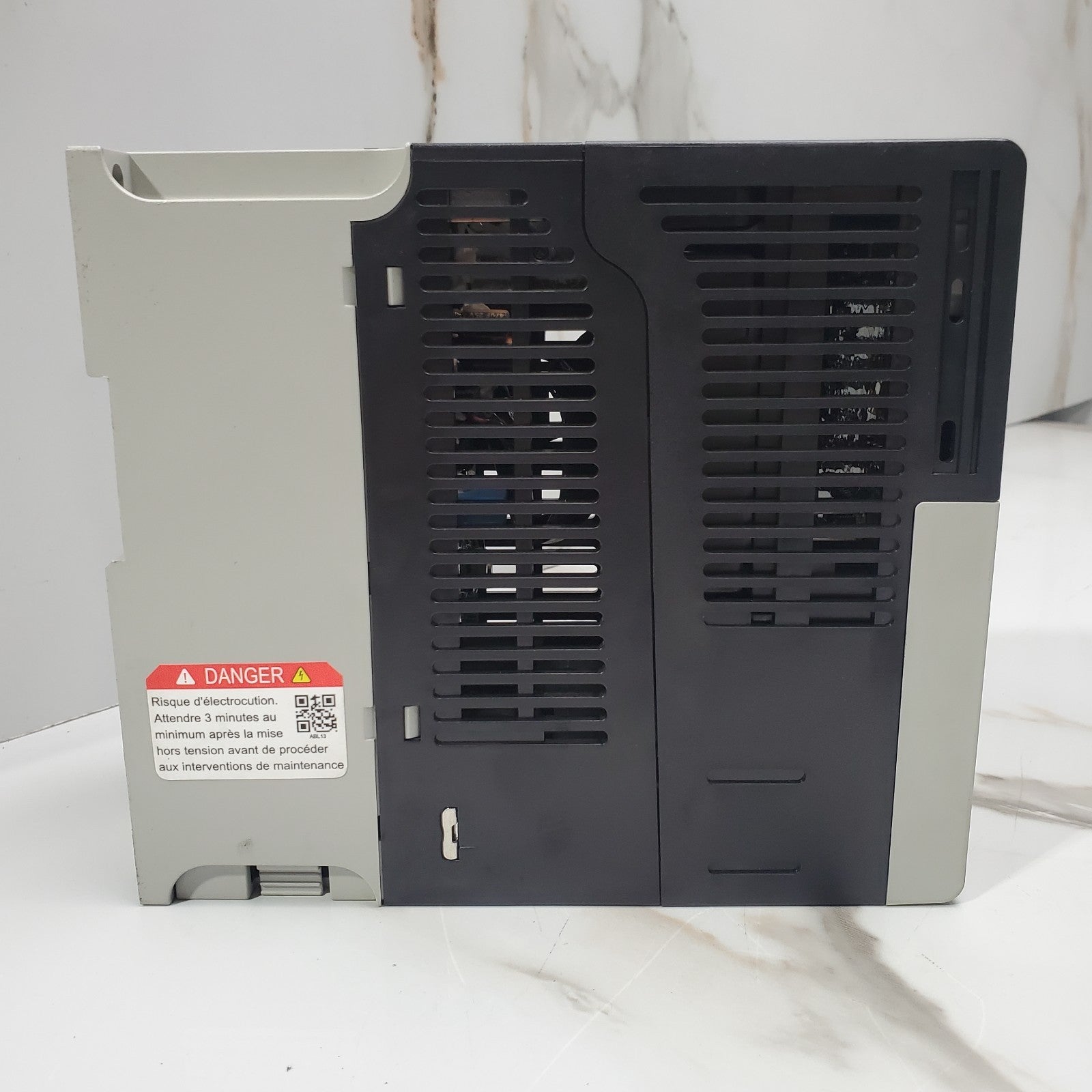 Allen Bradley 25BD4P0N104 /A Powerflex 525 1.5 Kw 2HP 3Ph5