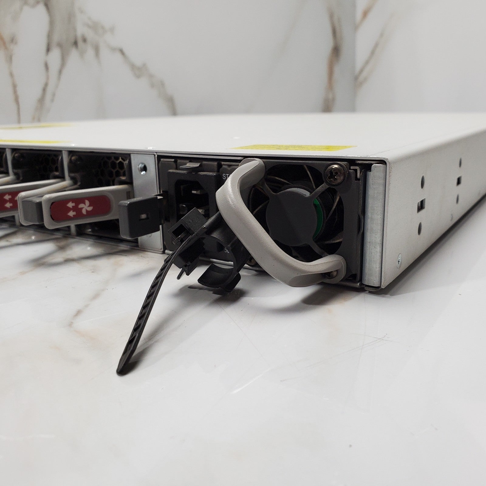 Cisco Catalyst C950040XA 40 Port 10G SFP+ W/ C9500NM2Q 40G Module8