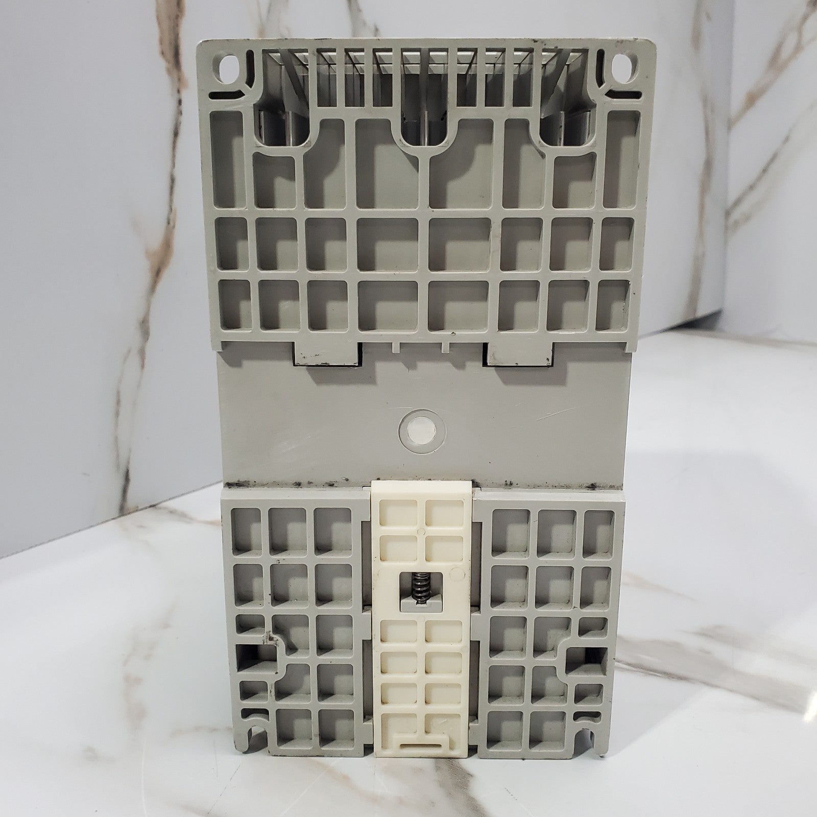 Allen Bradley 22BE4P2N104 Ser A AC Drive, Series A 3.0HP *For Parts*6