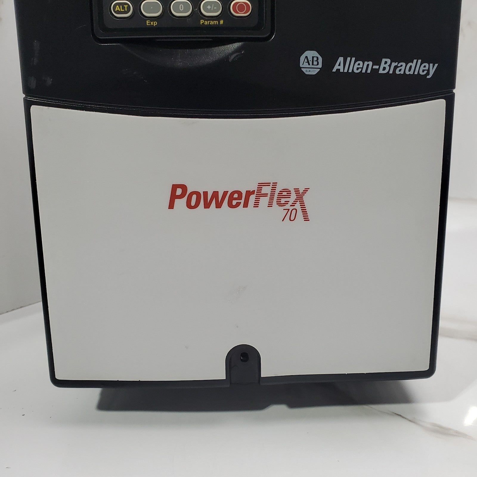 ALLEN BRADLEY 20AD014A0AYNANC0 POWERFLEX 70 10HP AC DRIVE2