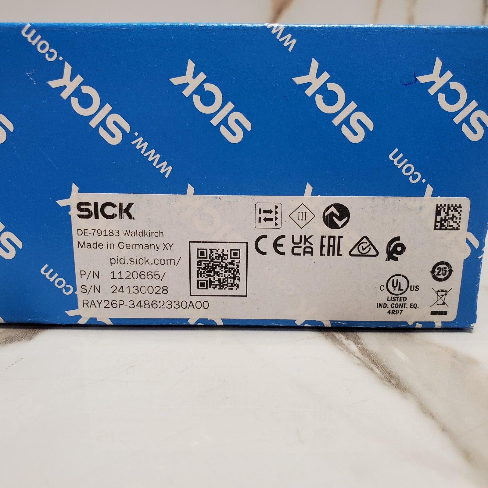 *NEW* SICK RAY26P-34862330A00 MULTITASK PHOTOELECTRIC SENSOR 11206651
