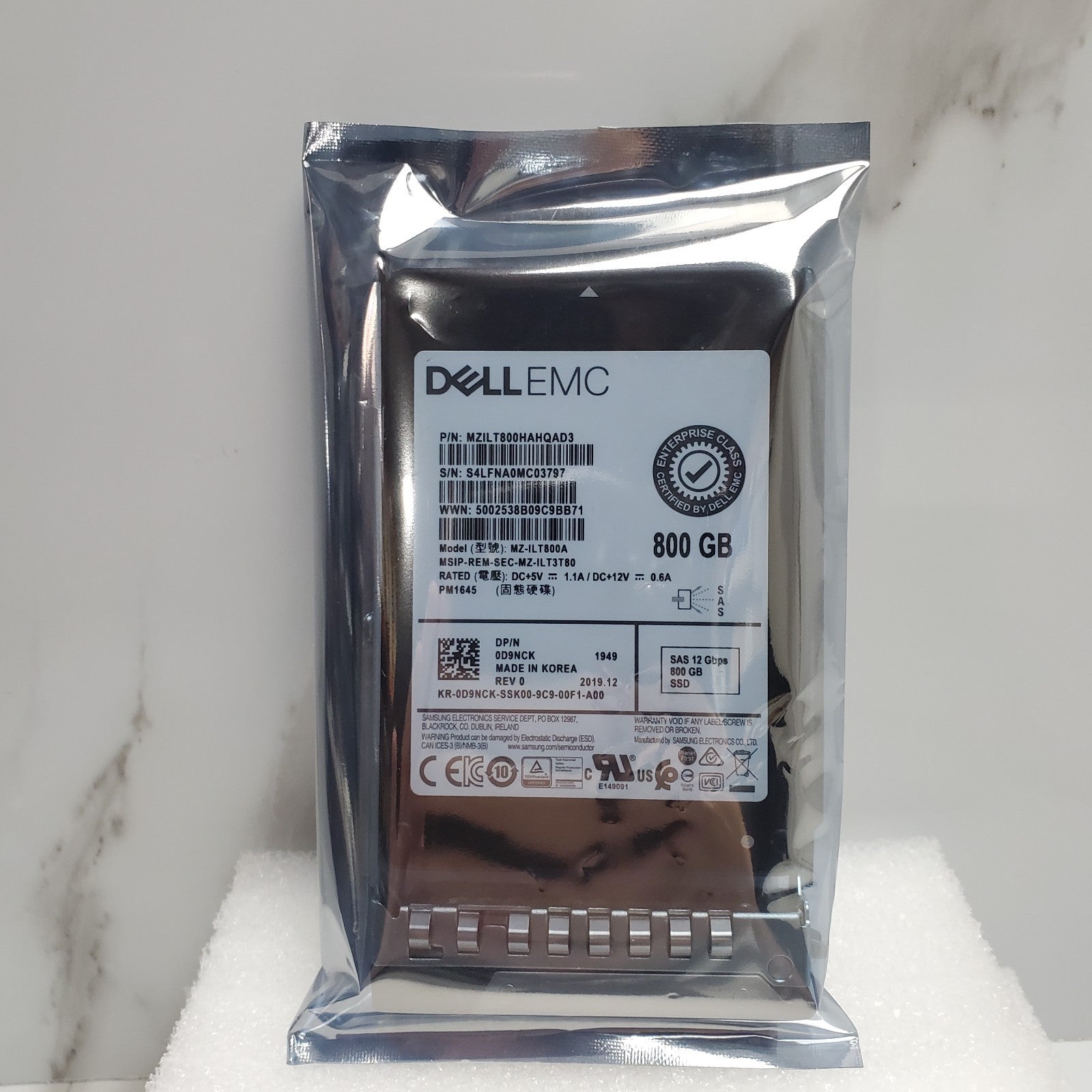 DELL 800GB SAS 12Gbps MIX USE 2.5'' SSD D9NCK 0D9NCK MZILT800A W/ 14th Gen Tray6