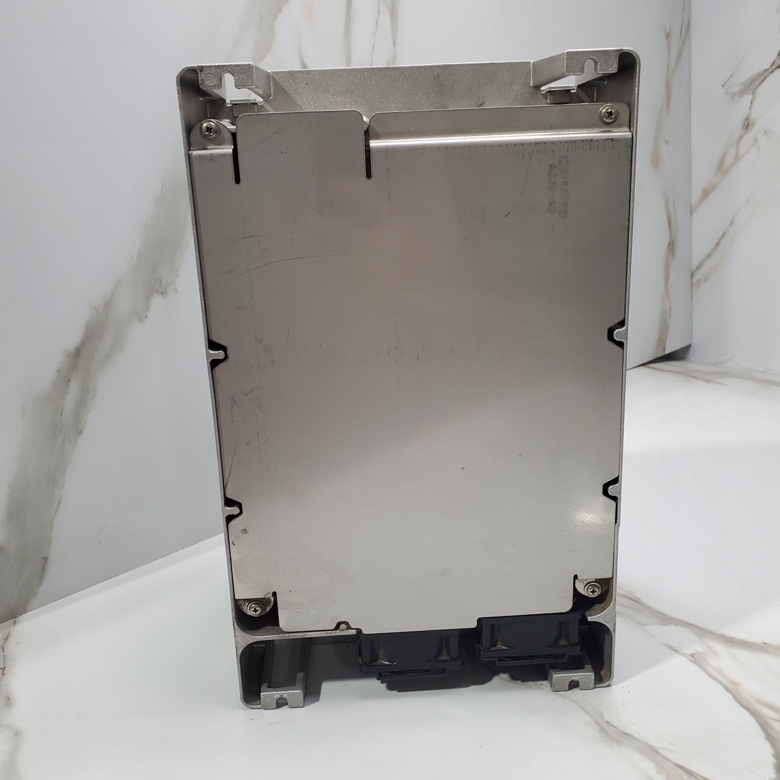 Allen‑Bradley PowerFlex 70 20AD040A3AYYAEC0 40 A 30 HP 480 V AC Drive Used7