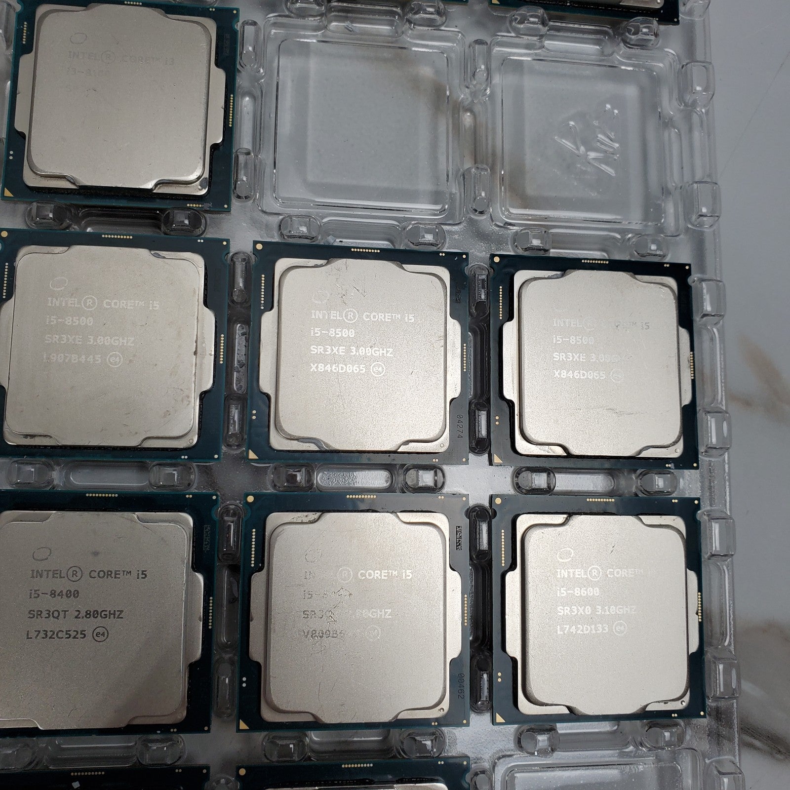 (Lot of 14) Intel 8th Gen Core i3 i5 i7 Desktop CPUs – Mixed Processor Lot *READ3