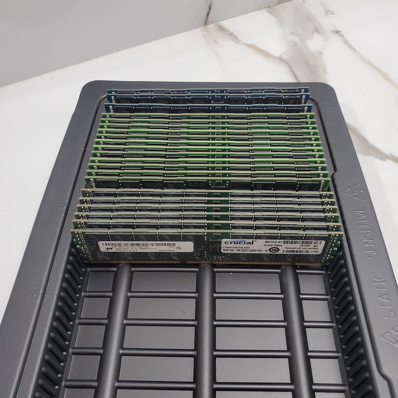 (Lot of 21) DDR3 /DDR3L 16GB Server Memory (Mixed Brand/Speed/Model)0