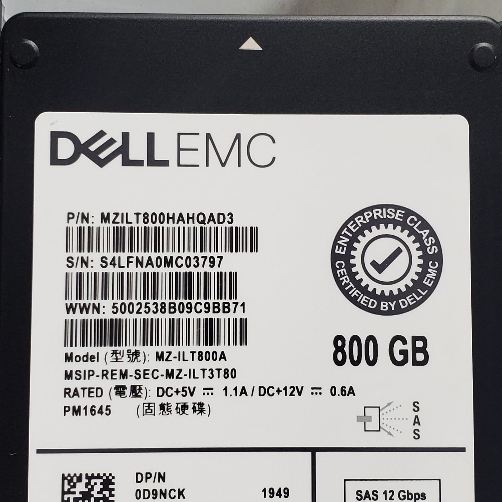 DELL 800GB SAS 12Gbps MIX USE 2.5'' SSD D9NCK 0D9NCK MZILT800A W/ 14th Gen Tray1
