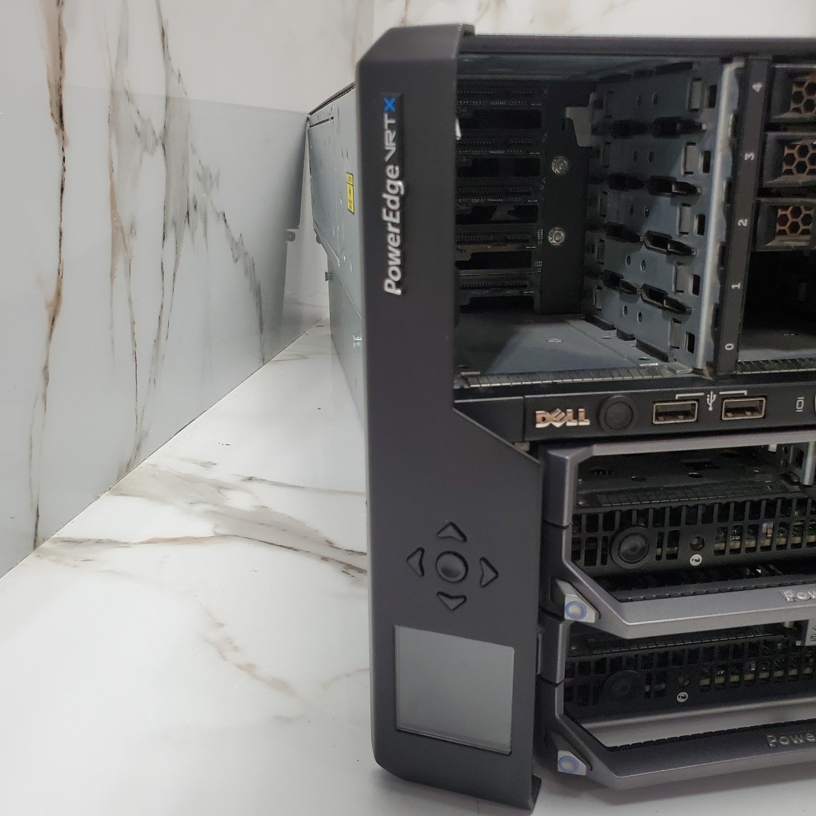 Dell PowerEdge VRTX + 2x PowerEdge M640 Blade Server No Ram/HDD *Read Desc*2