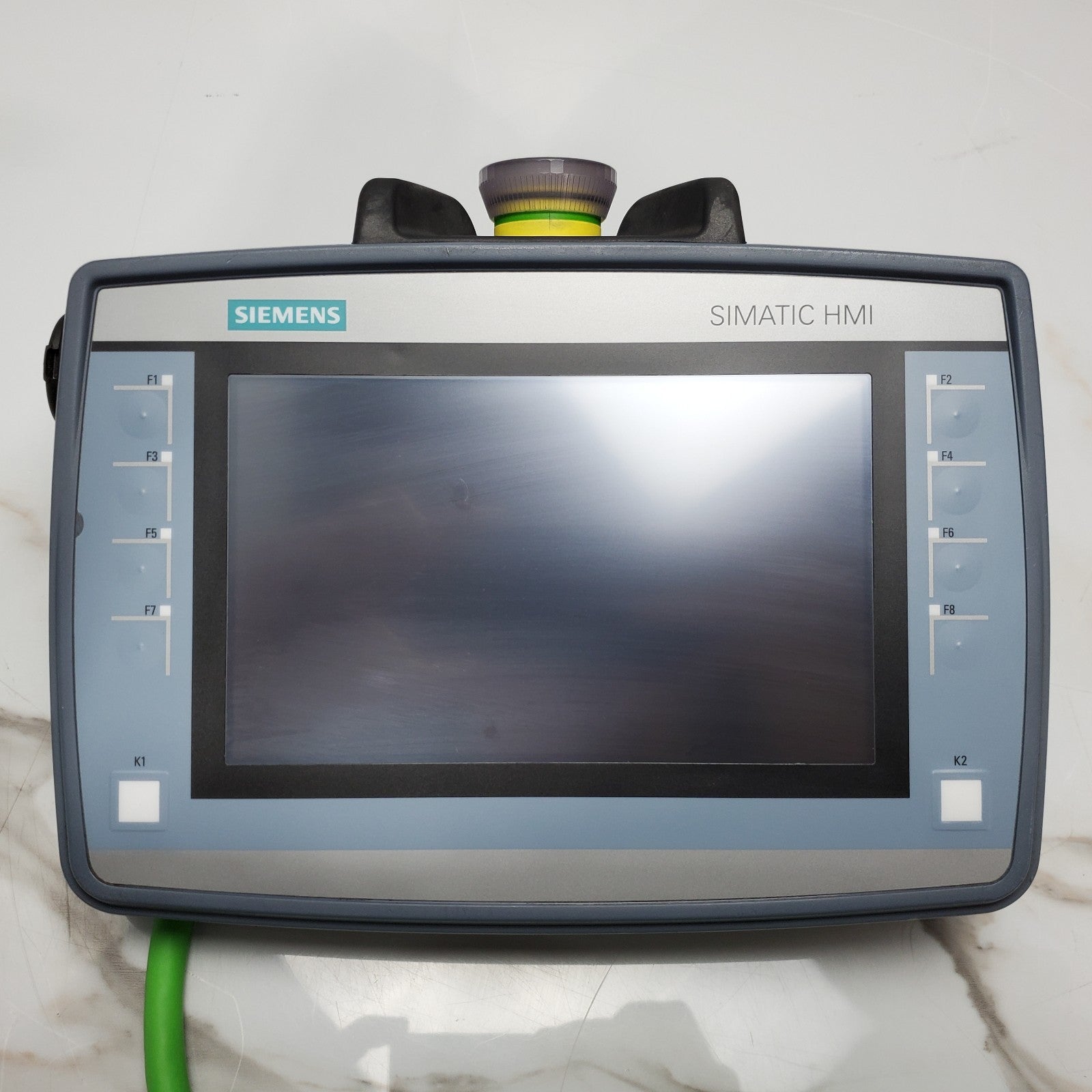Siemens SIMATIC HMI KTP700F Mobile 6AV2125-2GB23-0AX0 + Connection Box 2AE132