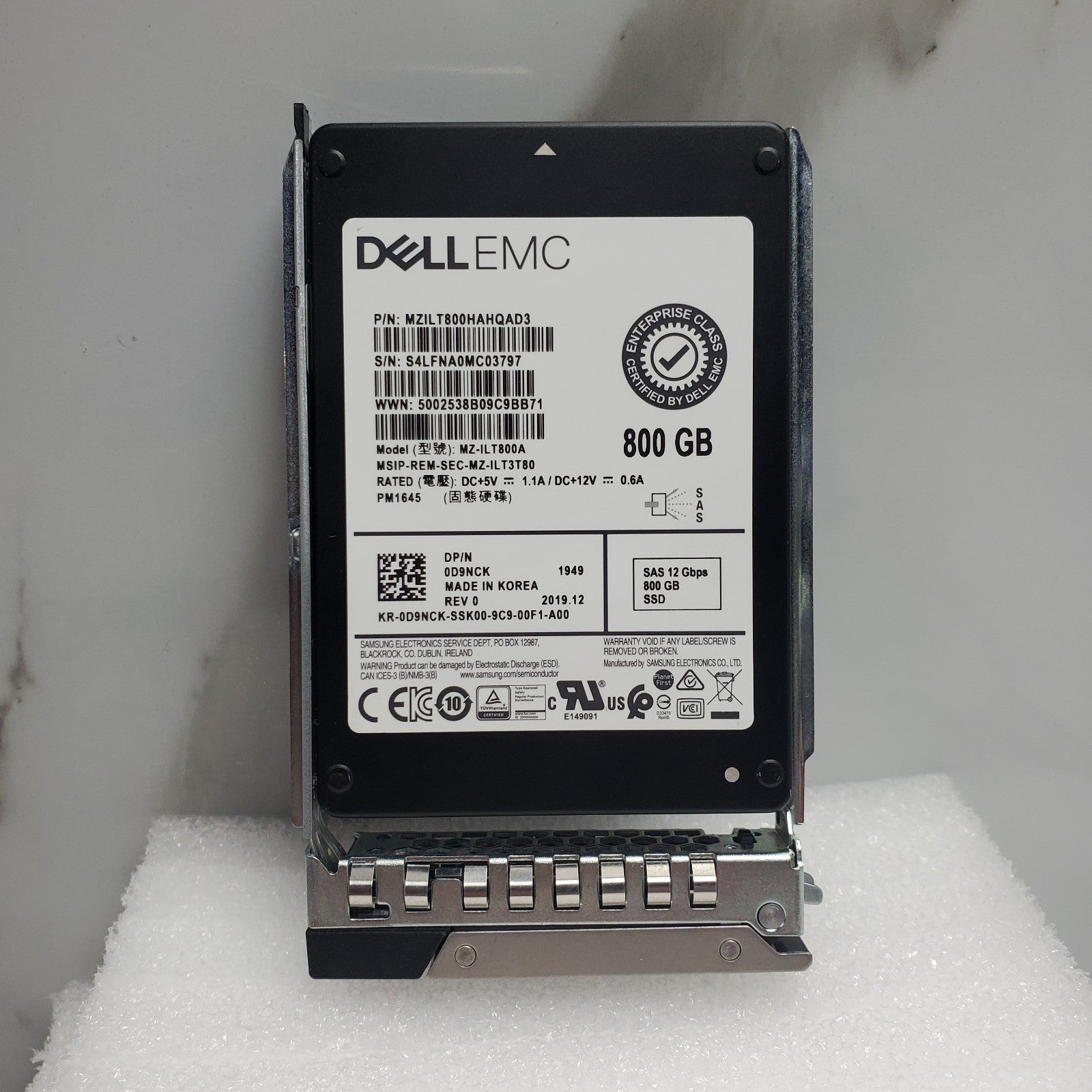 DELL 800GB SAS 12Gbps MIX USE 2.5'' SSD D9NCK 0D9NCK MZILT800A W/ 14th Gen Tray0