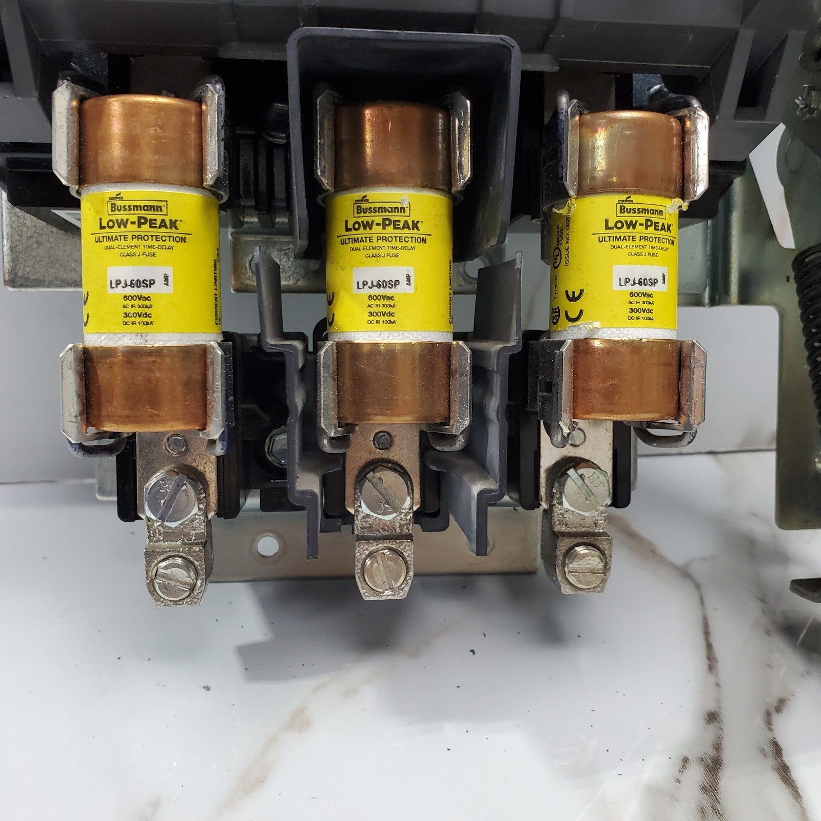 ALLEN BRADLEY 1494V-DS60 SER D 60A 600VAC 250VDC 1494V-FS60 SER D LPJ-60SP FUSES3
