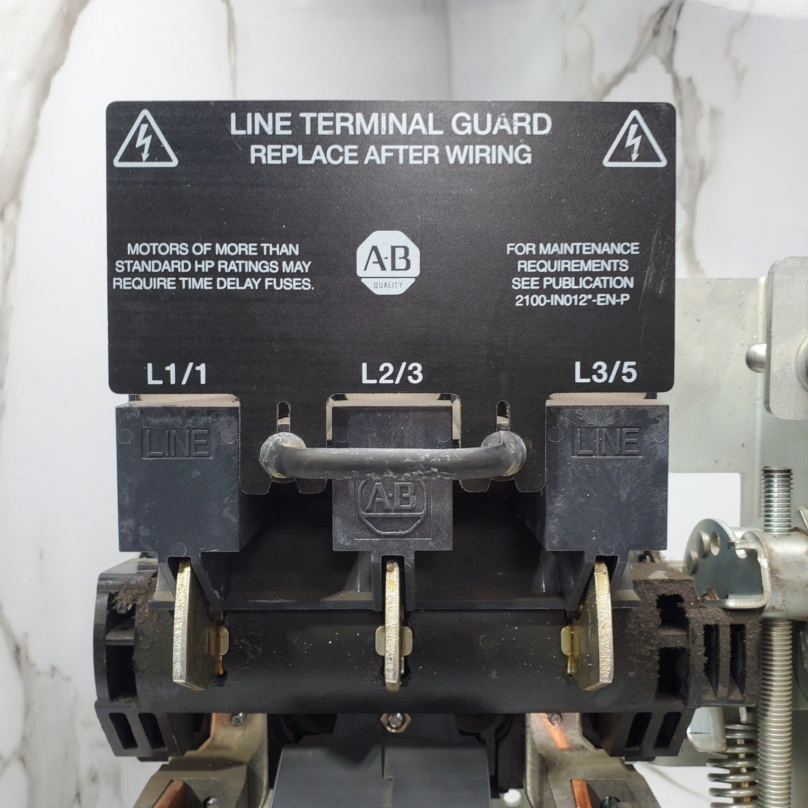 ALLEN-BRADLEY 400A DISCONNECT 1494V-DS400/D | W/ 1494V-FS400 & 3x LPJ-250SP1