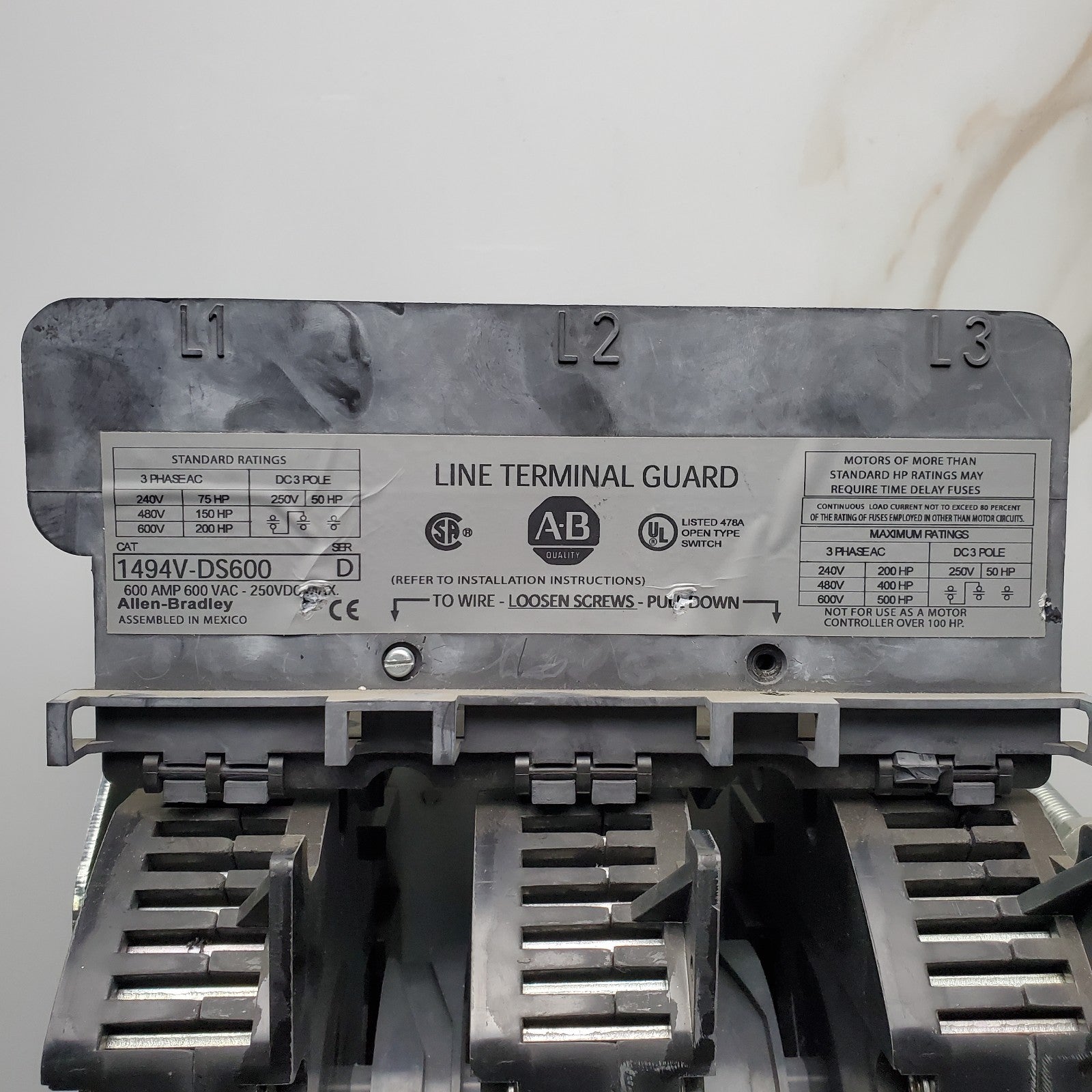 AllenBradley 1494VDS600 Ser D 600 A Disconnect + FS600 Block + 3 LPJ500SP2