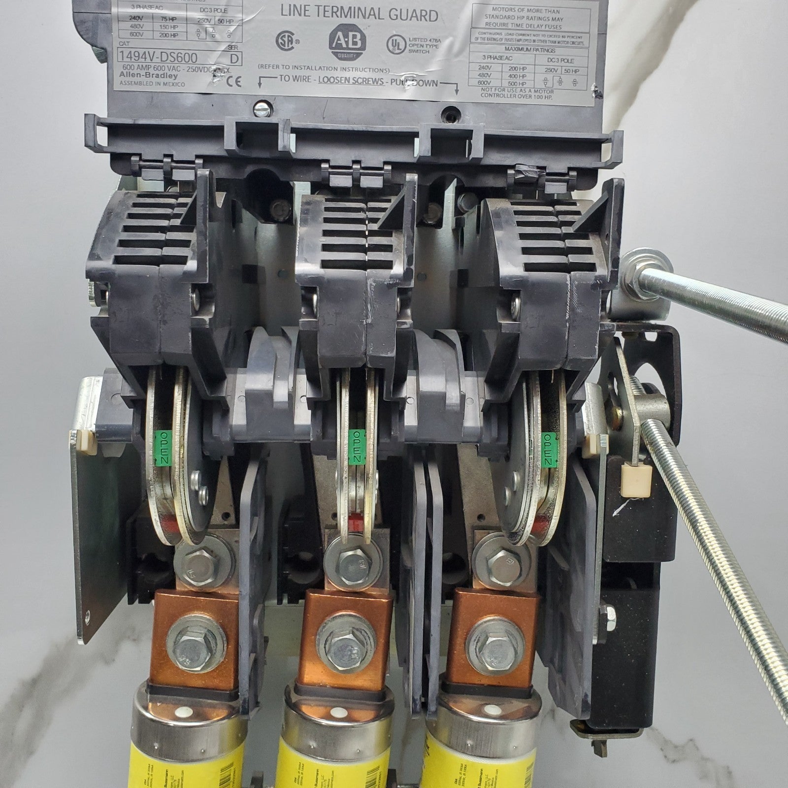 AllenBradley 1494VDS600 Ser D 600 A Disconnect + FS600 Block + 3 LPJ500SP3