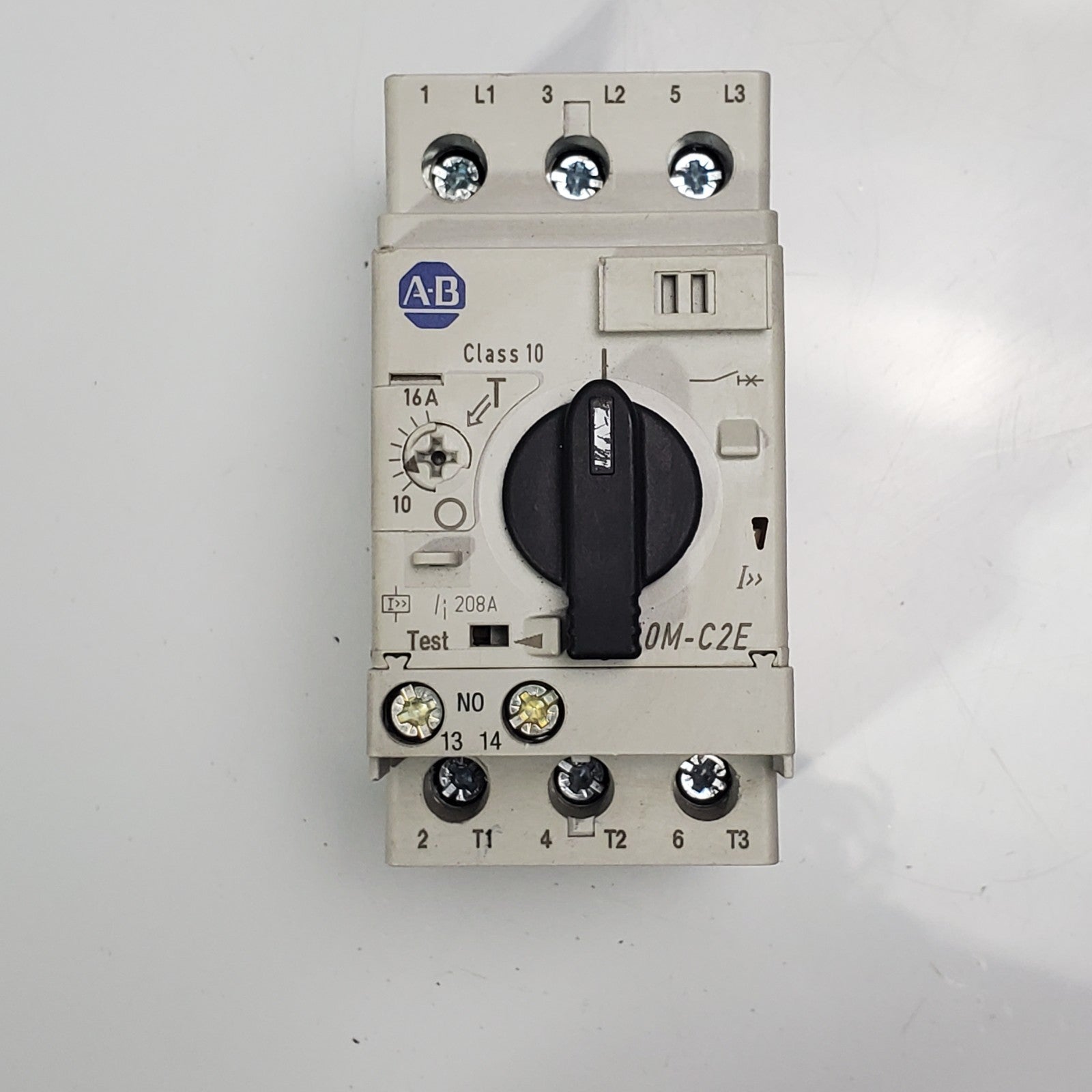 (Lot of 35) Allen Bradley 140MC2EC16 SER C Circuit Breaker1