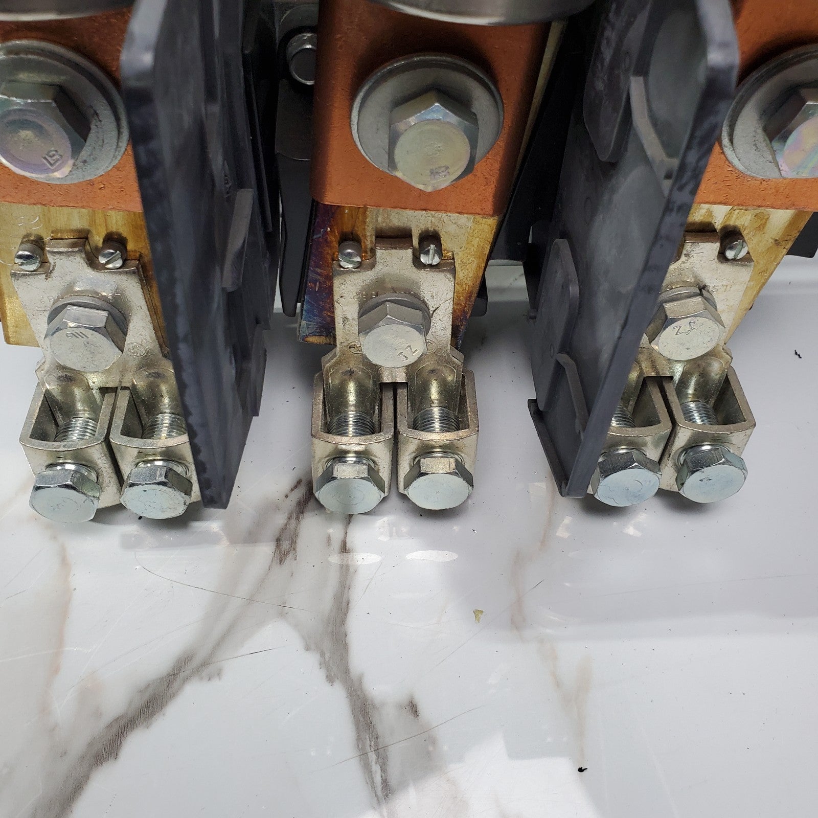 AllenBradley 1494VDS600 Ser D 600 A Disconnect + FS600 Block + 3 LPJ500SP9