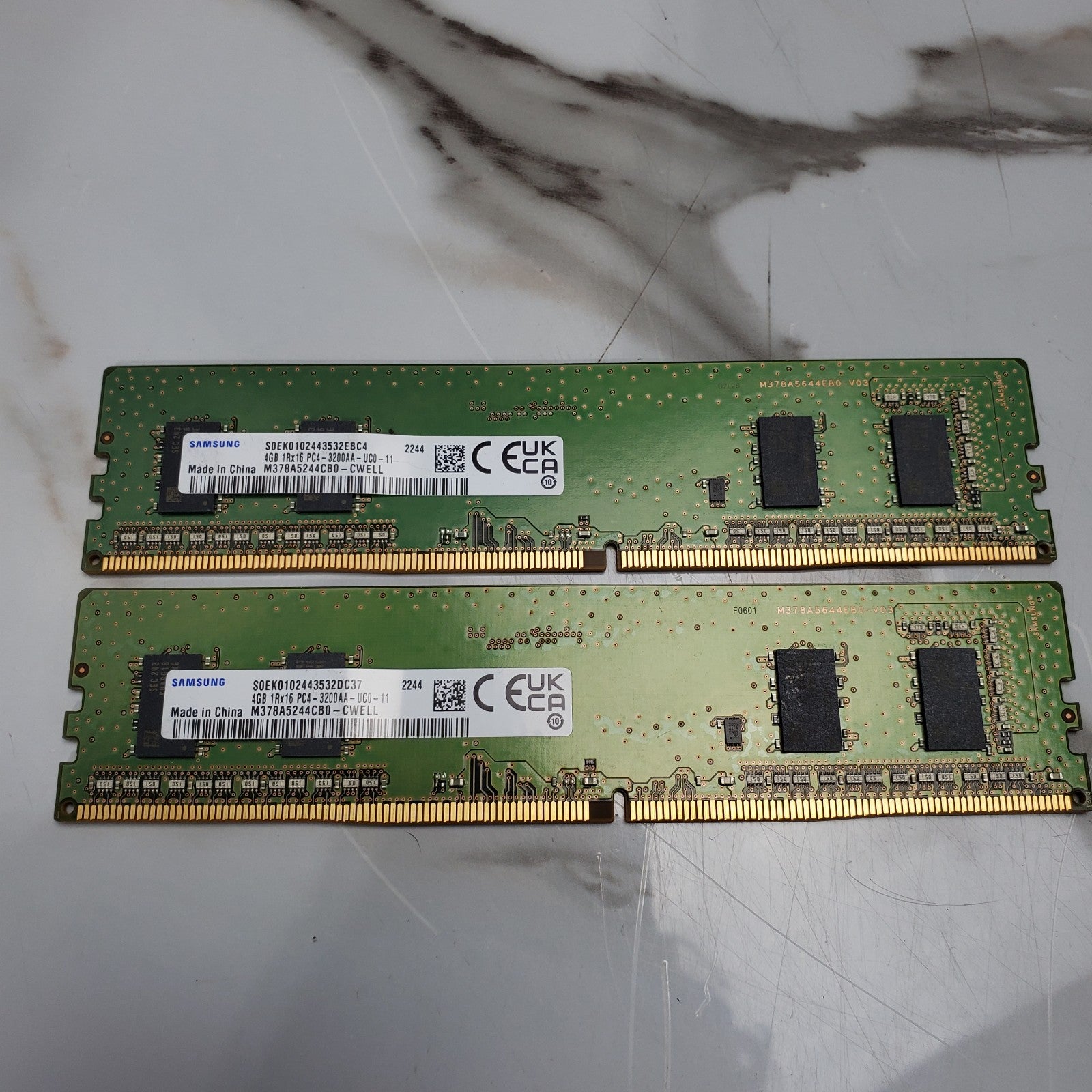 (LOT OF 28) MIXED MAJOR BRAND 4GB DDR4 Memory RAM/Mix Speed*READ*4